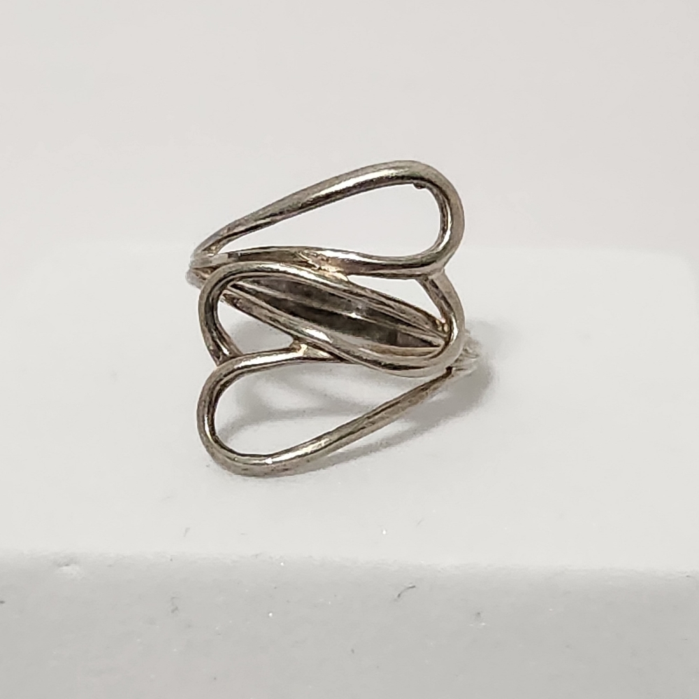 Intertwined Double Heart Sterling Silver Ring, Size 7